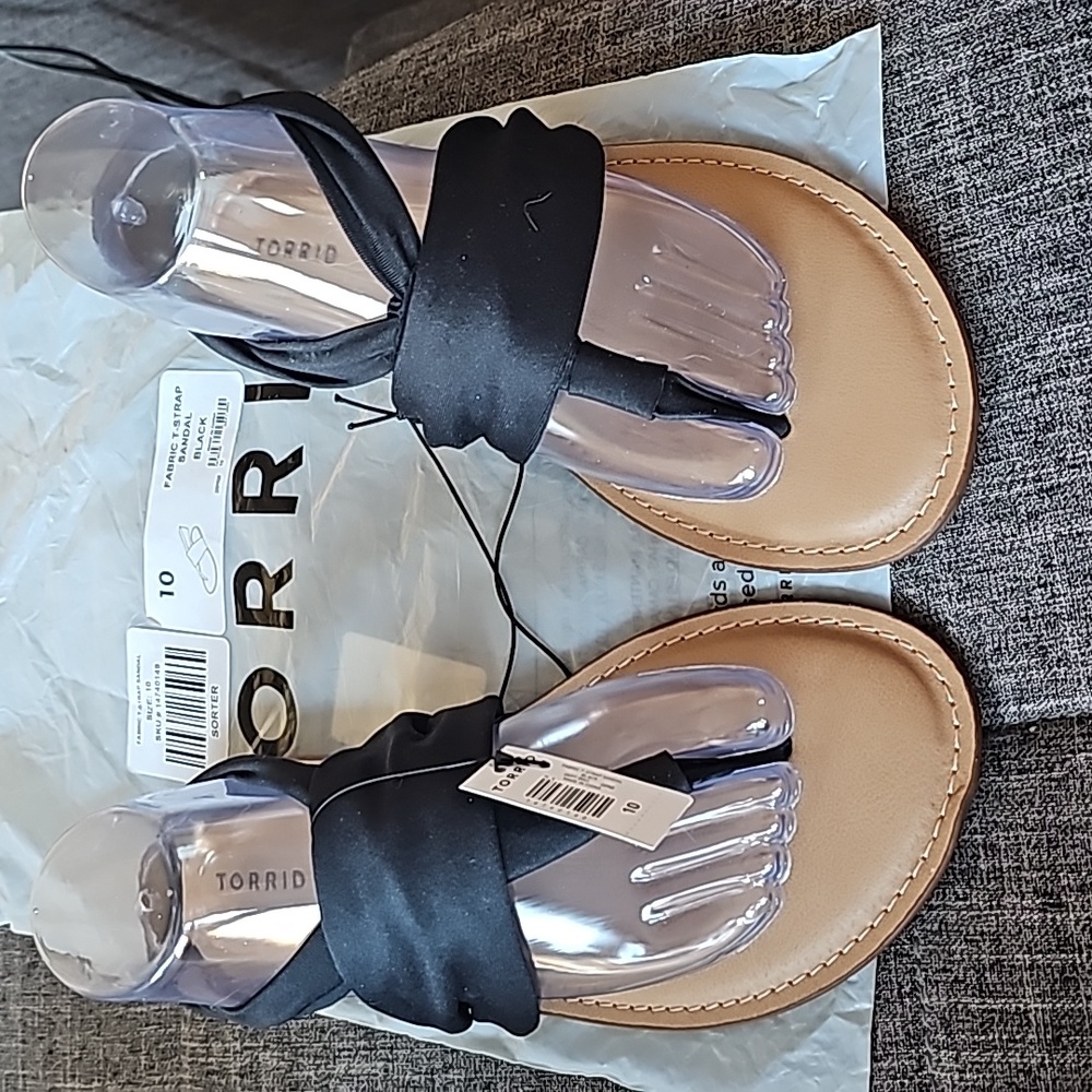 NWT TORRID SANDLES